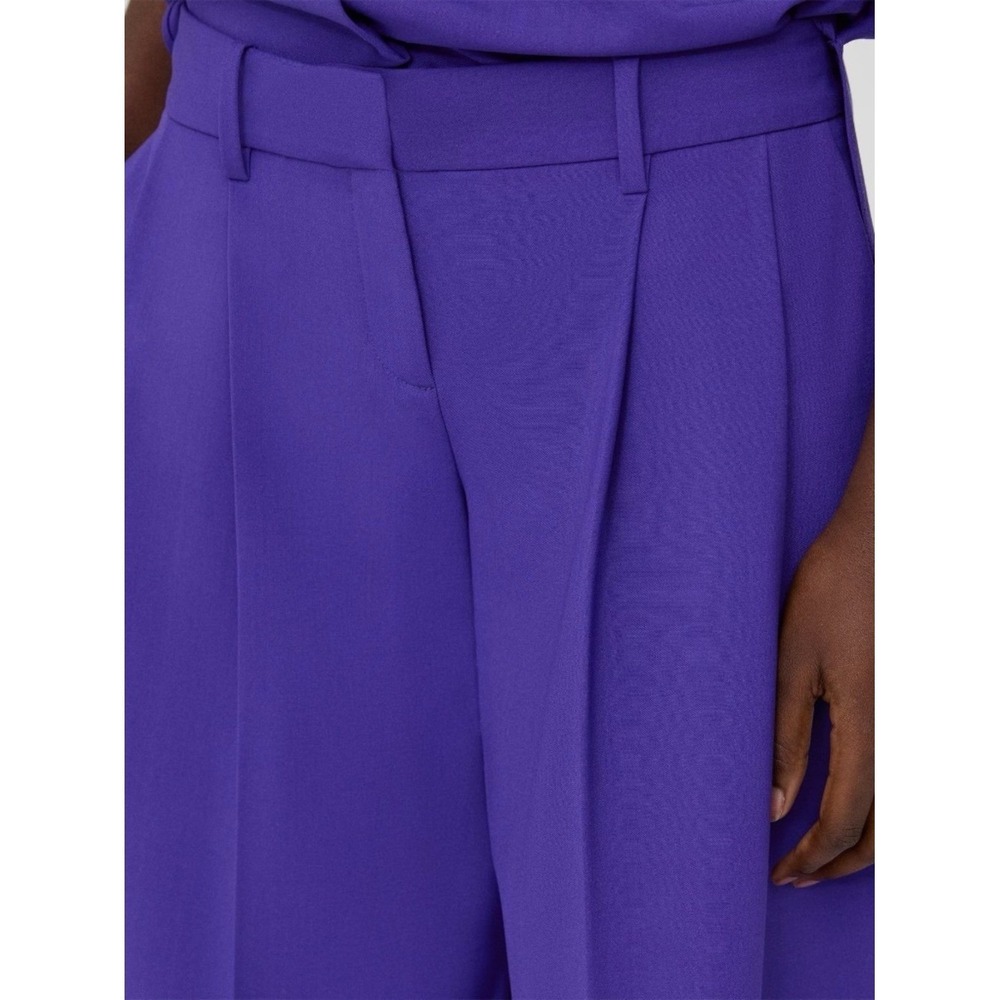 Theory Pleated Low-Rise Wide Leg Pant in Good Wool - Blue Iris (Purple) | Size 2 - Picture 3 of 12